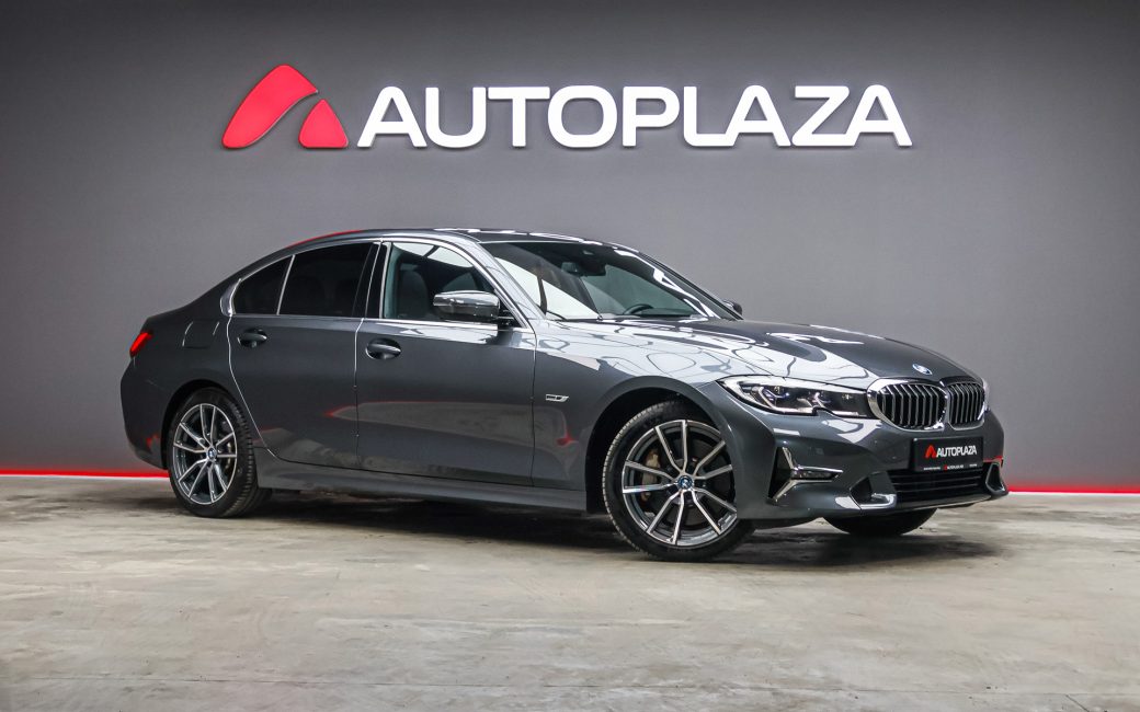 BMW 3 Series 2022