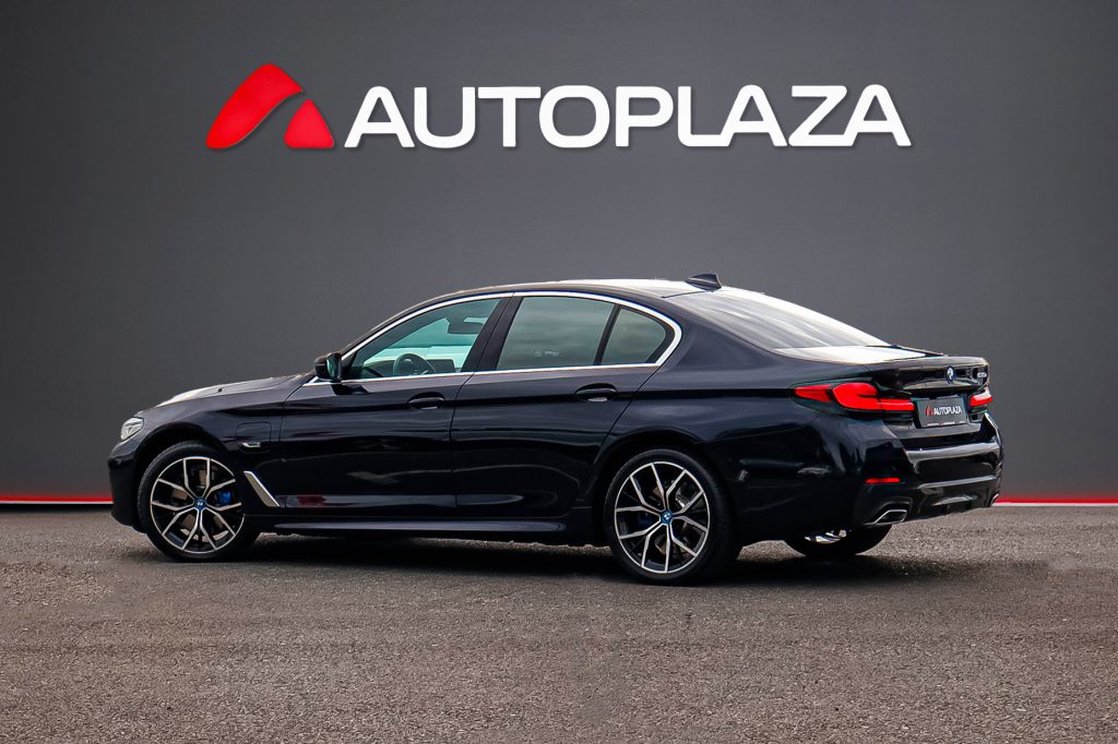 BMW 5 Series 2022
