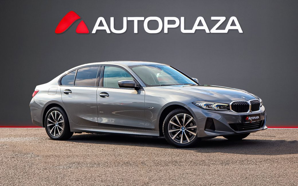 BMW 3 Series 2023