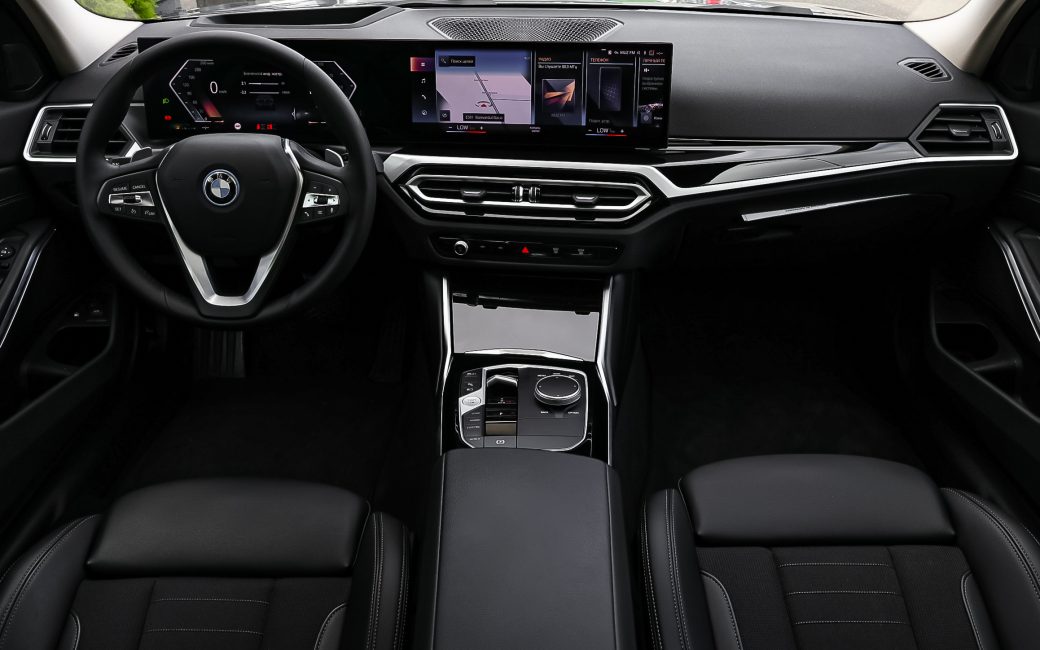 BMW 3 Series 2023