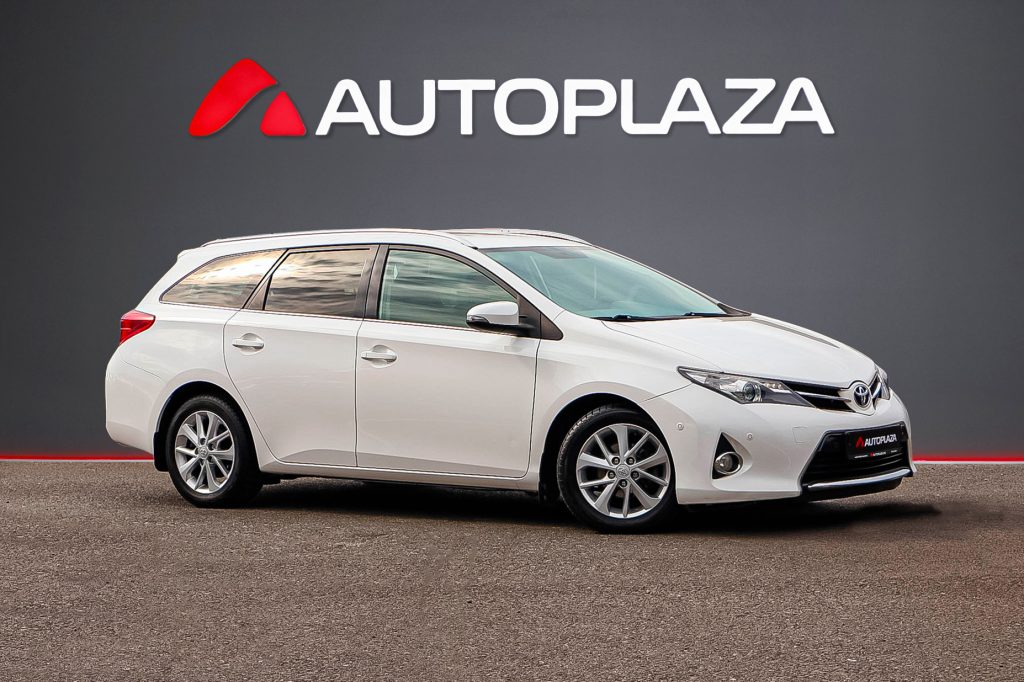 Toyota Auris 2014