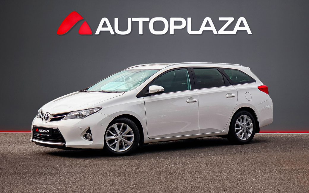 Toyota Auris 2014