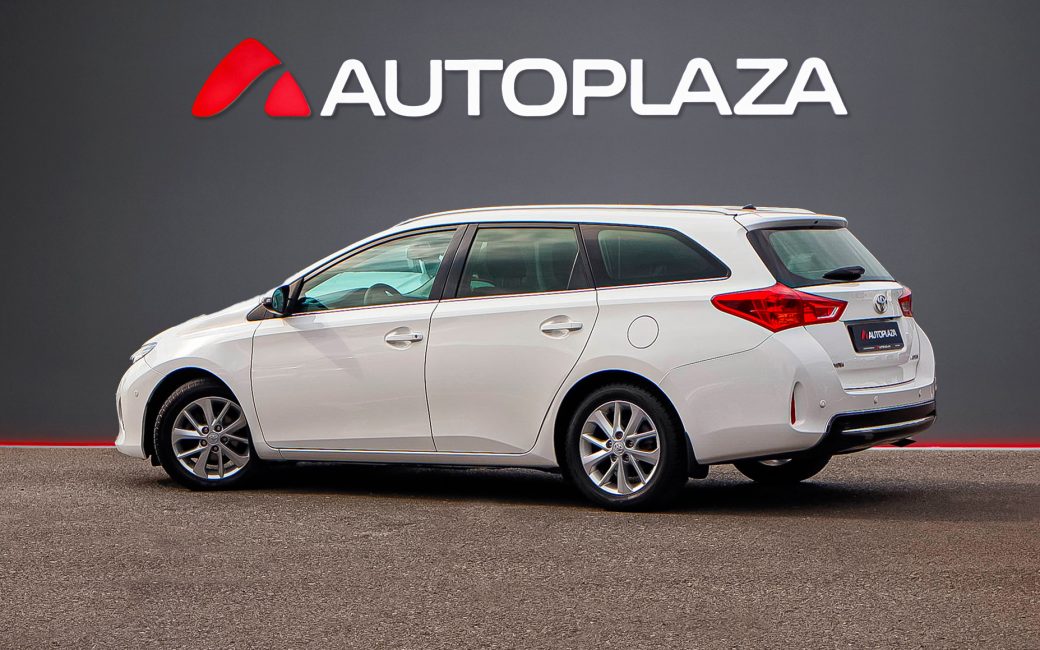 Toyota Auris 2014