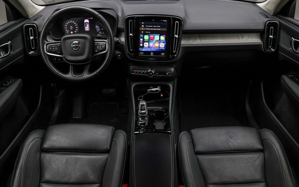 Volvo XC40 2021