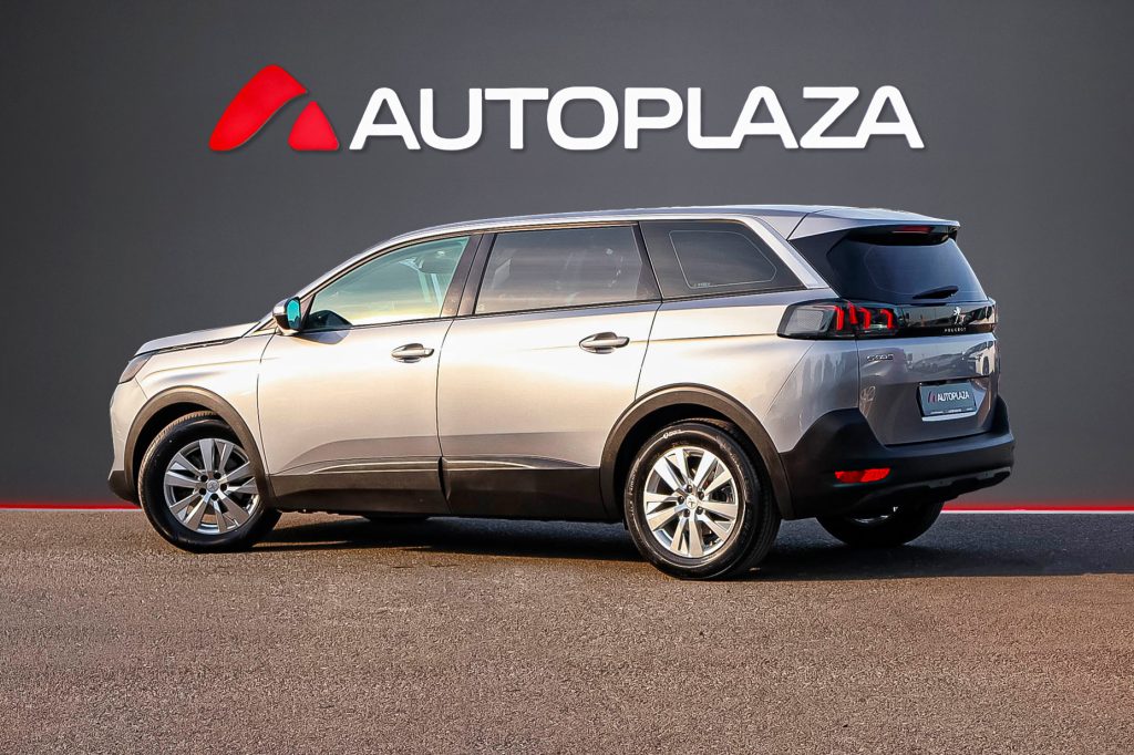 Peugeot 5008 2021