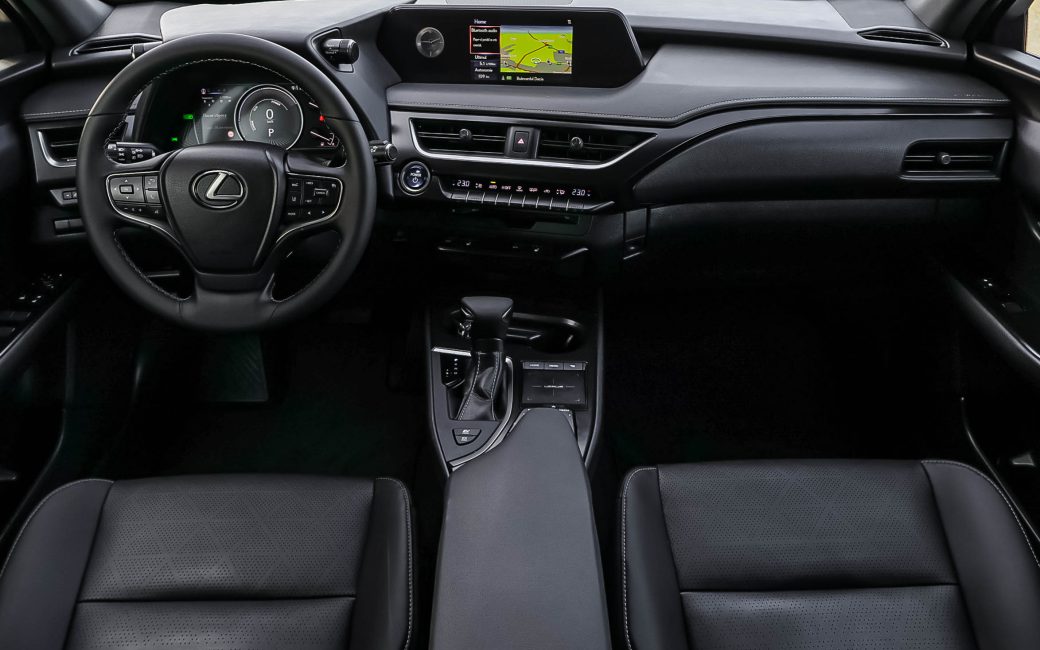 Lexus UX 2021