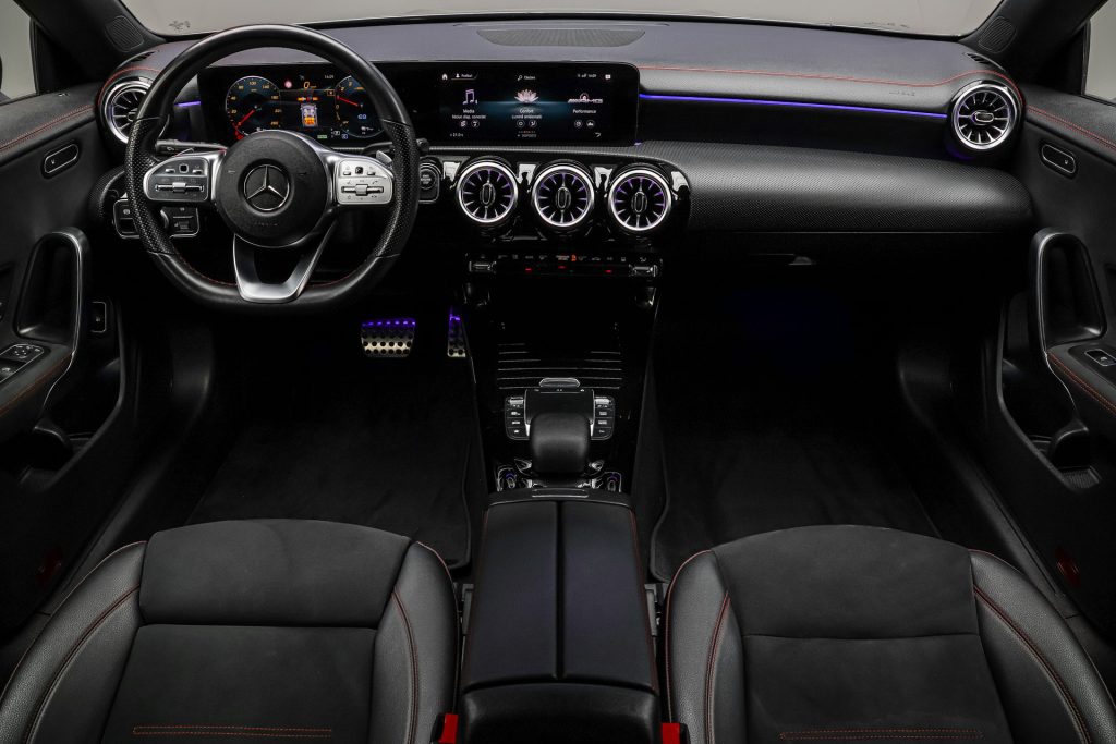 Mercedes Benz CLA 2021