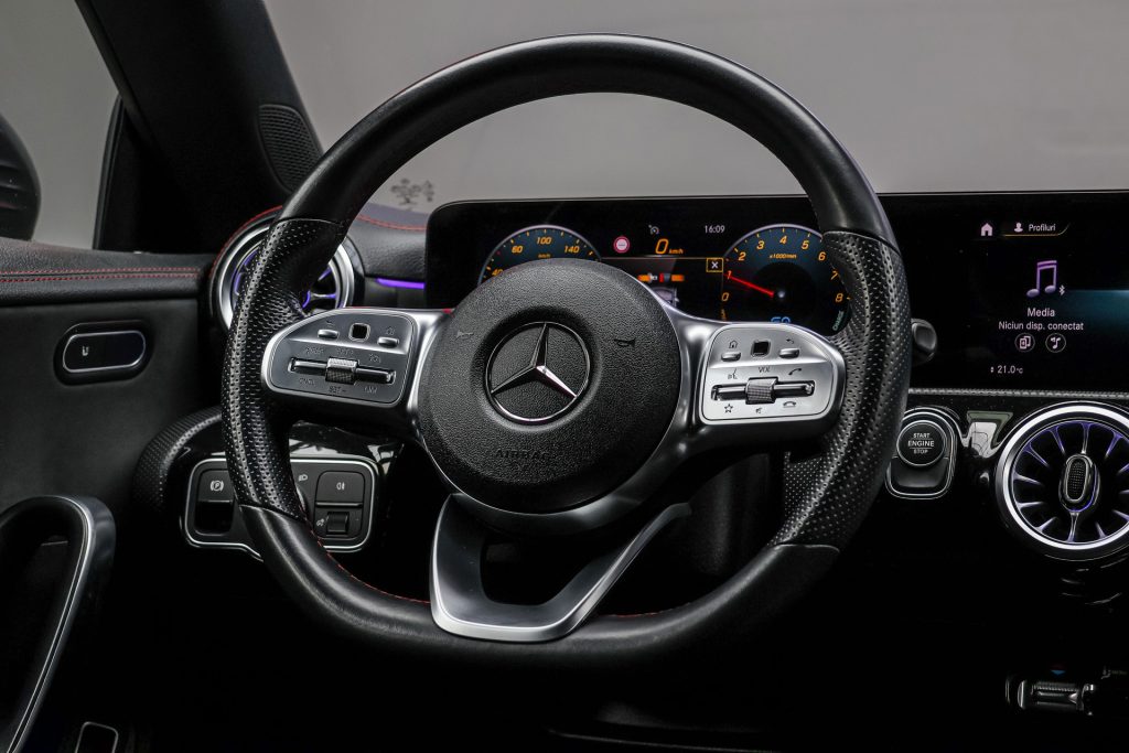 Mercedes Benz CLA 2021