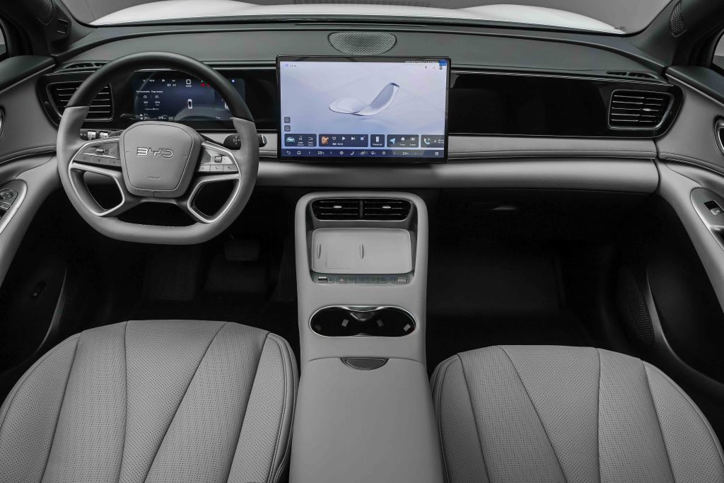 BYD Sealion 06