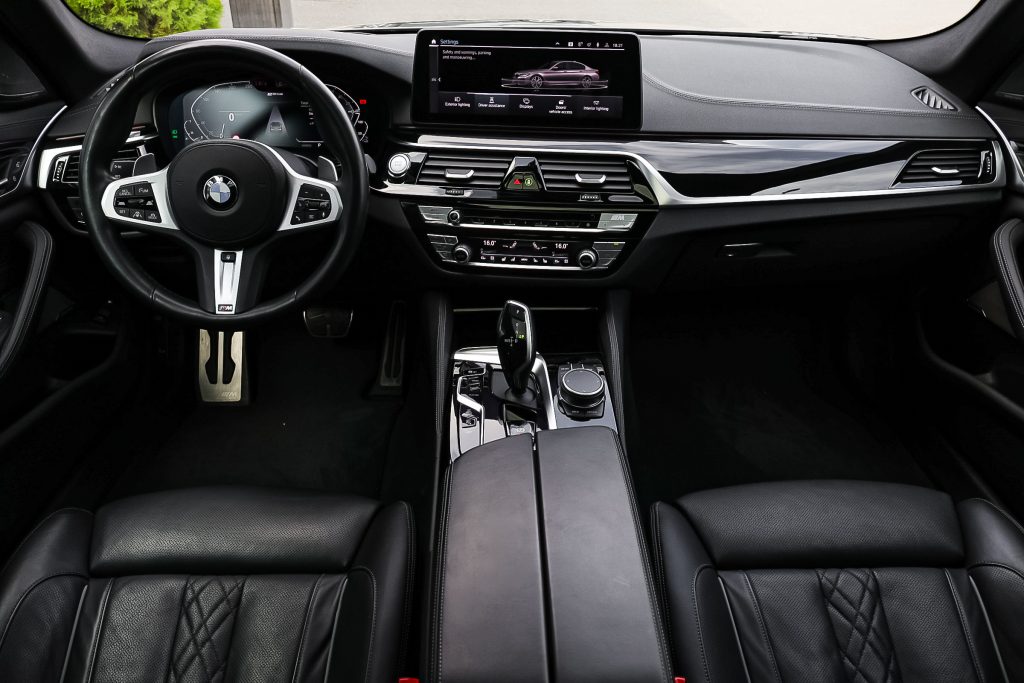 BMW 5 Series 2021