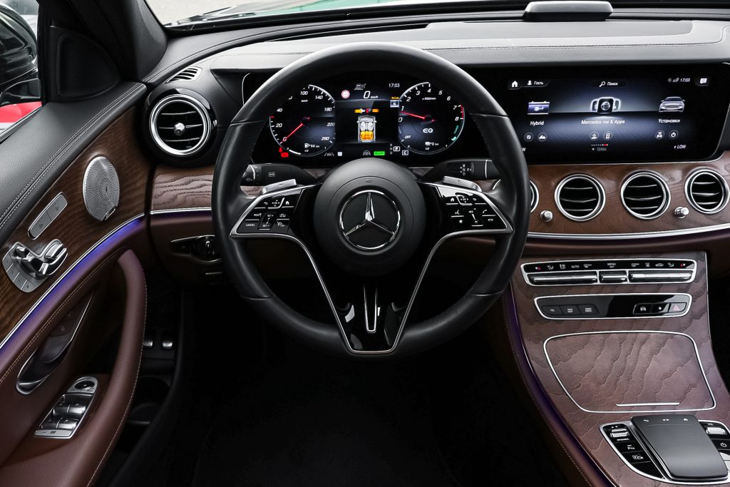 Mercedes Benz E-Class 2023
