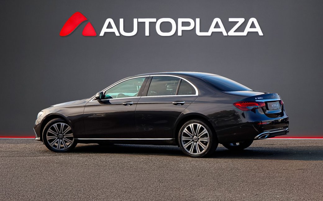 Mercedes Benz E-Class 2023