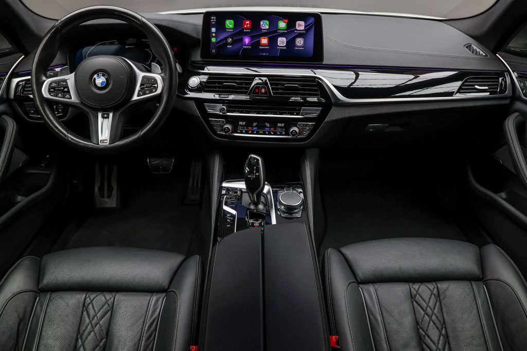 BMW 5 Series 2021