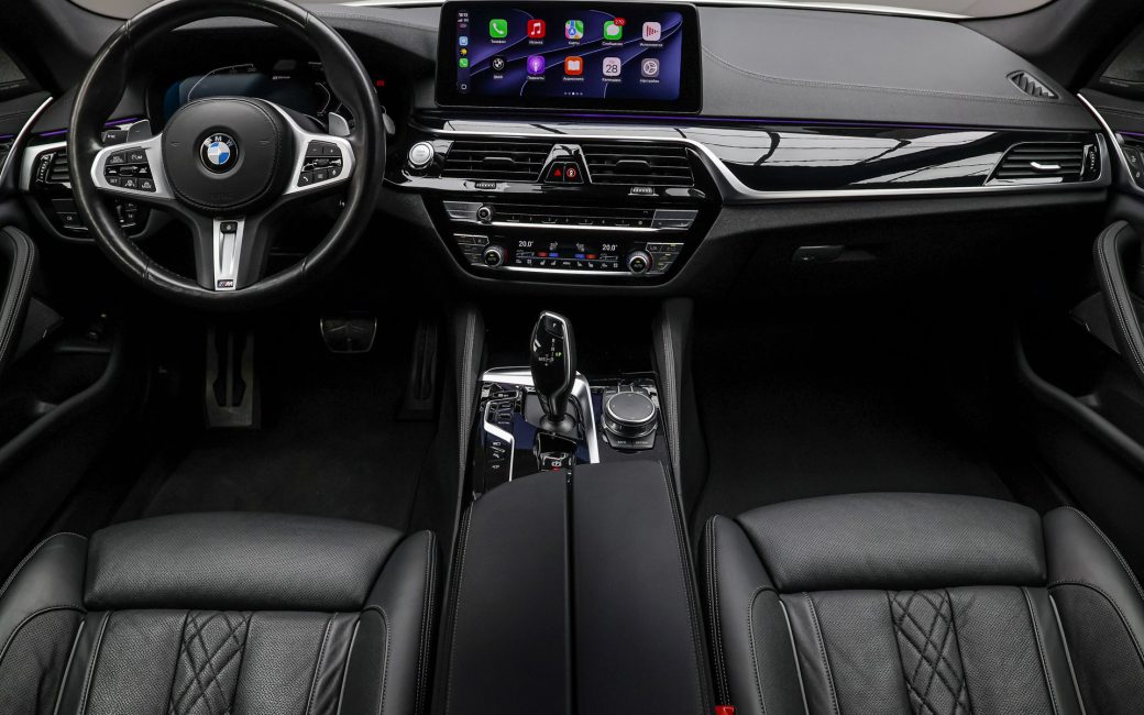 BMW 5 Series 2021